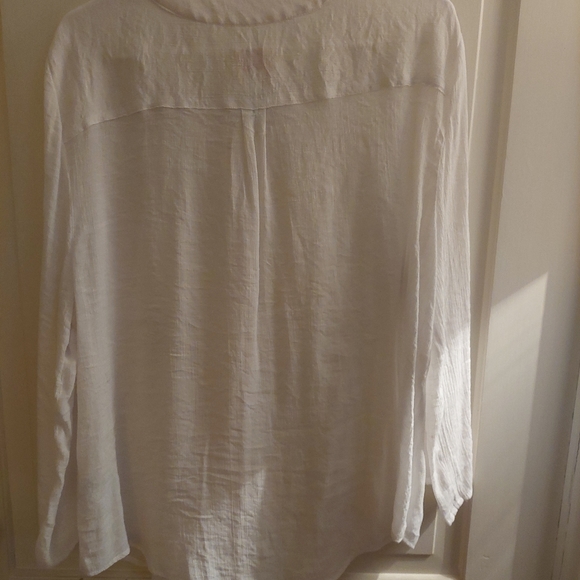 Ruby Rd. White Button Up - Picture 5 of 5
